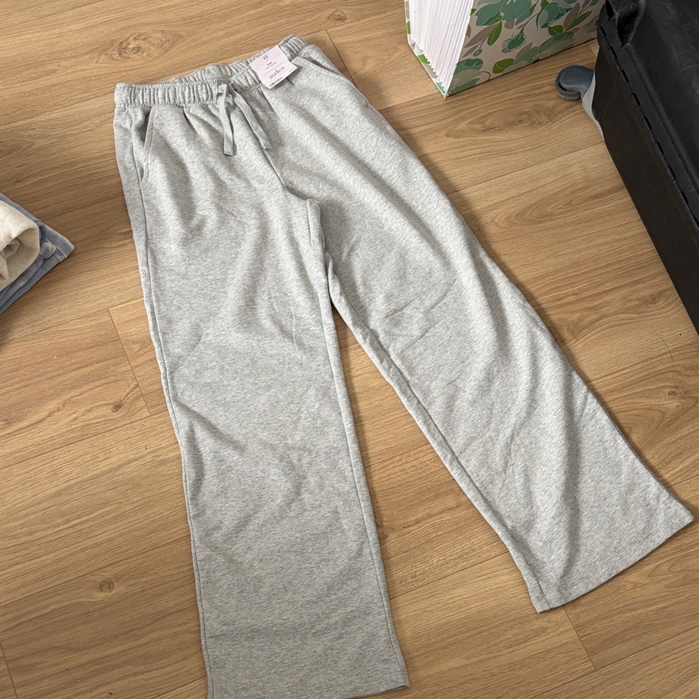 NWT Auden Heather Gray Wide Leg Sweatpants